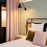 Square Accor -