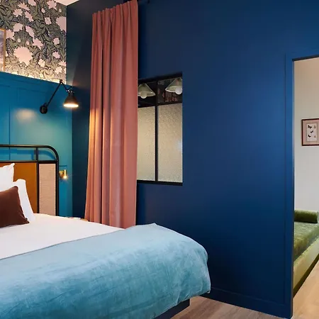 Square Accor - فندق