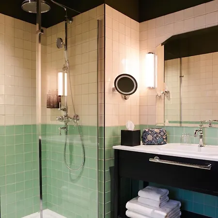 Square Accor - Hotel 4*