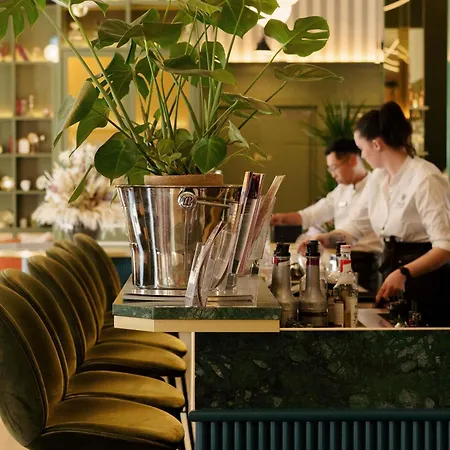 Square Accor -
