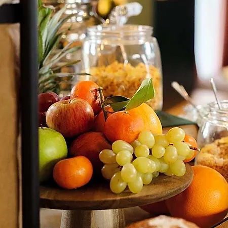 Square Accor - Hotel 4*
