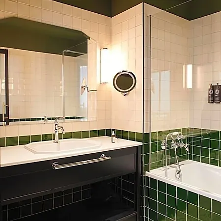Hotel Square Accor -