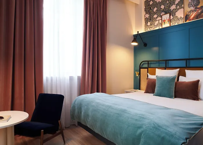 فندق Square Accor - لا روش سور يو